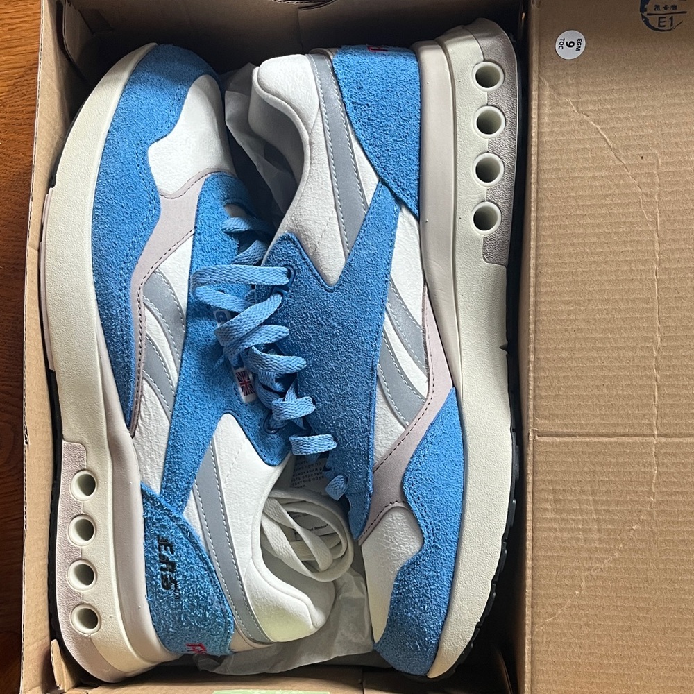 REEBOK ers world classic sneaker